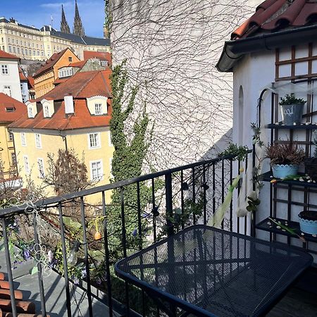 Apartman Mala Strana Daire Prag Dış mekan fotoğraf