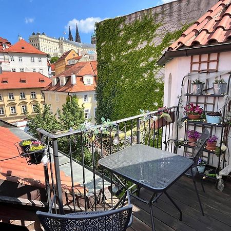 Apartman Mala Strana Daire Prag Dış mekan fotoğraf